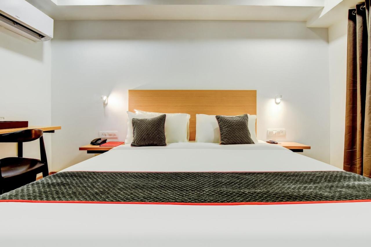 Oyo Townhouse 115 Patel Nagar Hotel New Delhi Exterior photo