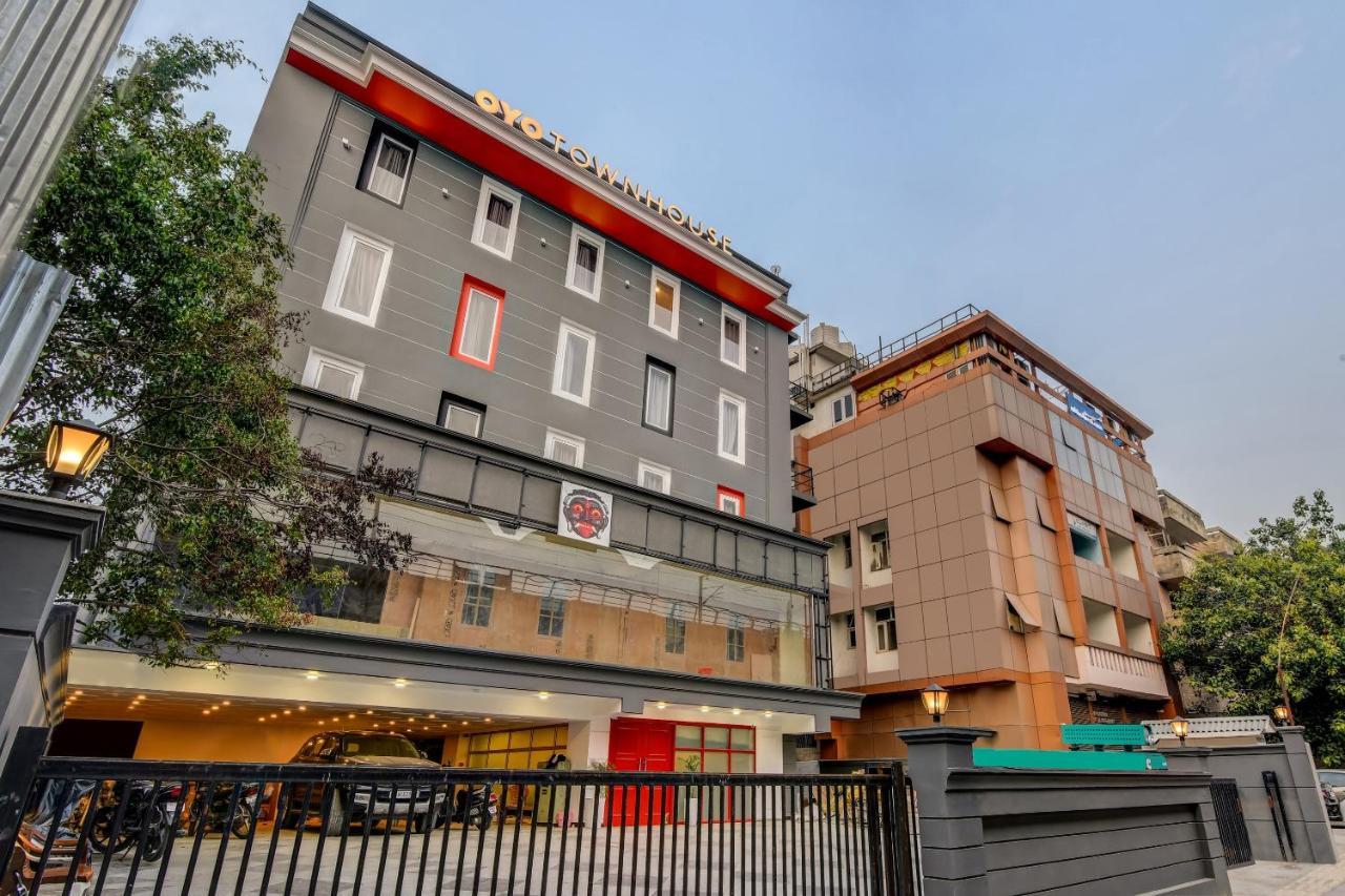 Oyo Townhouse 115 Patel Nagar Hotel New Delhi Exterior photo
