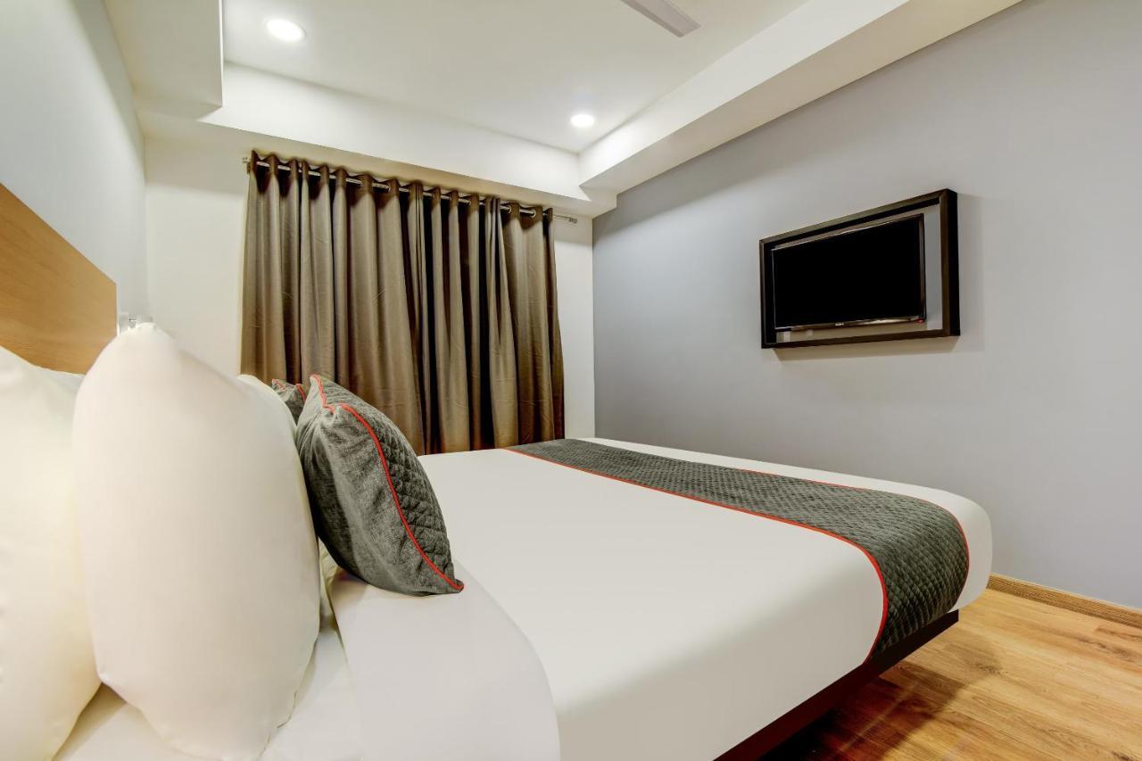 Oyo Townhouse 115 Patel Nagar Hotel New Delhi Exterior photo